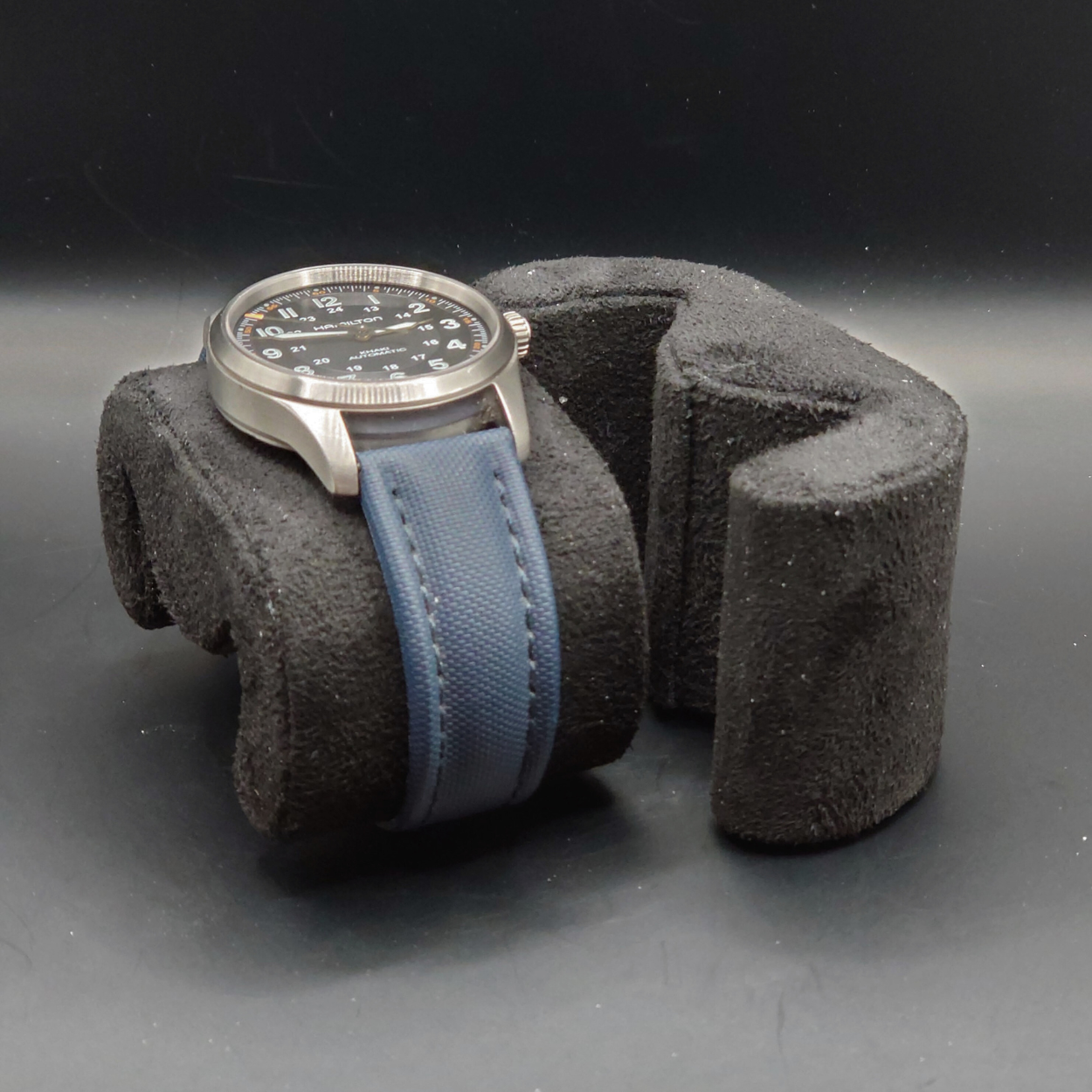 E.Type - Watch Cushion